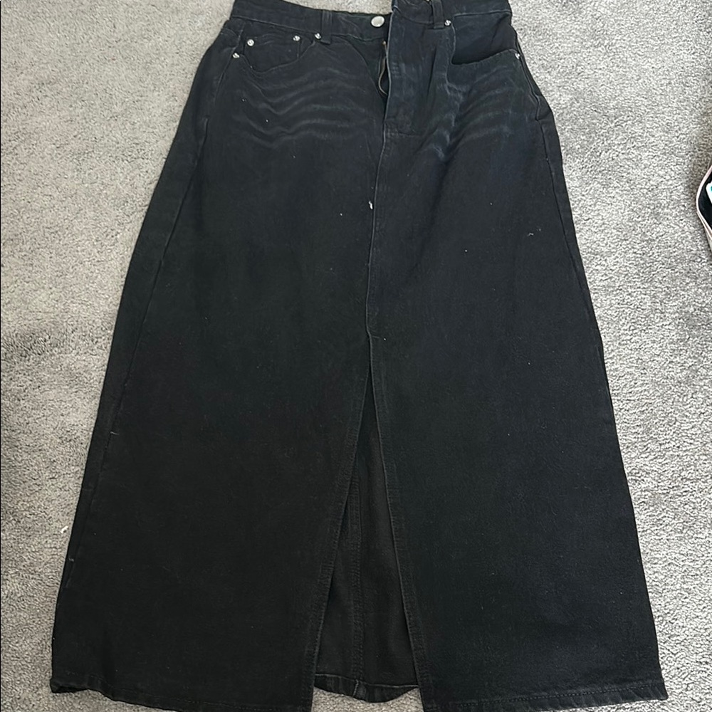 SHEIN Black Denim Skirt